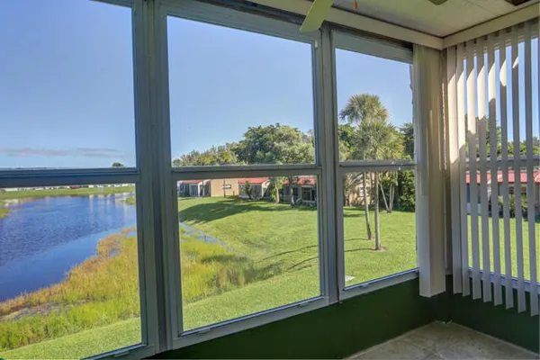 Property Slideshow image 3 of 34 | 235 golden river dr, West Palm Beach, FL, 33411