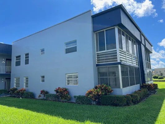 Property Slideshow image 3 of 18 | 244 burgundy f, Delray Beach, FL, 33484