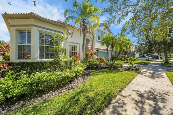 Property Slideshow image 3 of 59 | 11460 sw fieldstone way, Port Saint Lucie, FL, 34987