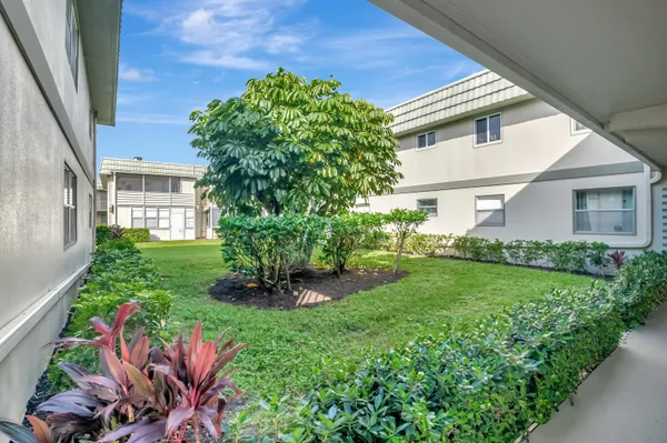 Property Slideshow image 3 of 64 | 195 monaco e unit e, Delray Beach, FL, 33446
