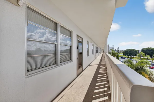 Property Slideshow image 3 of 61 | 4054 rexford c, Boca Raton, FL, 33434
