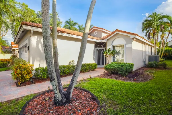 Property Slideshow image 2 of 43 | 9658 cherry blossom ct, Boynton Beach, FL, 33437