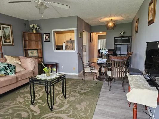 Property Slideshow image 2 of 13 | 102 easthampton e unit e, West Palm Beach, FL, 33417