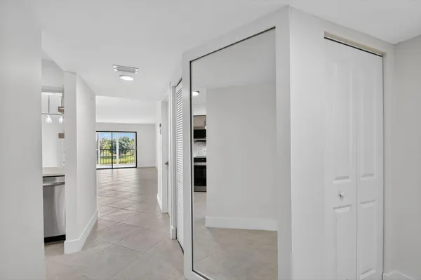 Property Slideshow image 3 of 49 | 7270 ashford pl 208, Delray Beach, FL, 33446