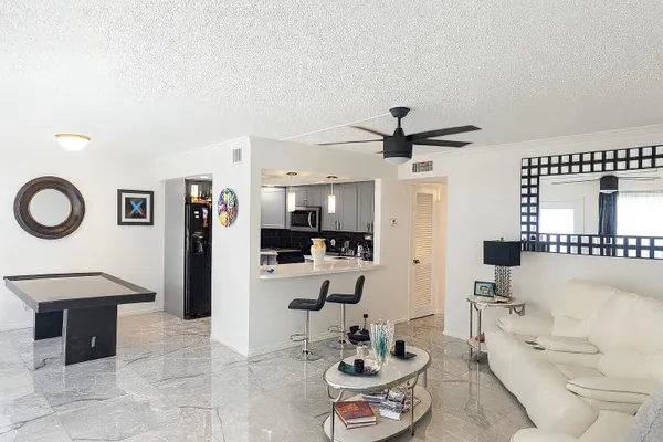 Property Slideshow image 2 of 26 | 202 wellington m, West Palm Beach, FL, 33417