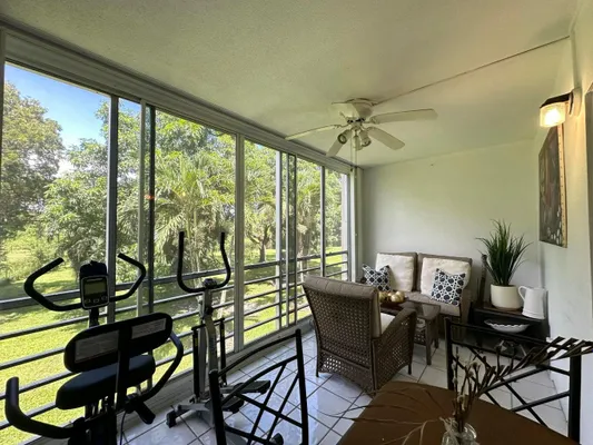 Property Slideshow image 3 of 24 | 252 southampton c c, West Palm Beach, FL, 33417