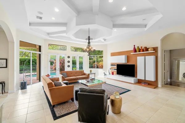 Property Slideshow image 3 of 69 | 7001 antinori ln, Boynton Beach, FL, 33437