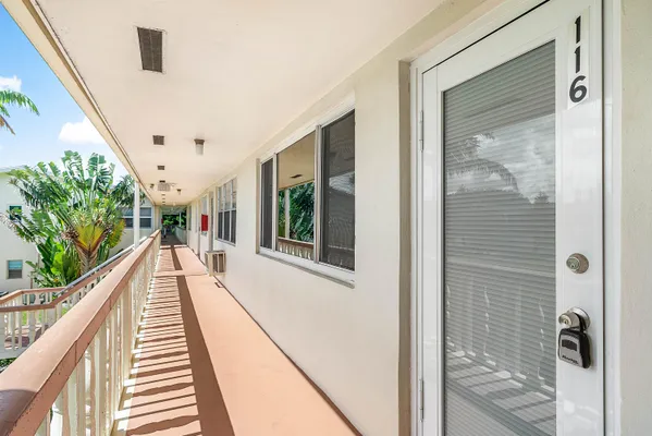 Property Slideshow image 2 of 43 | 116 salisbury e unit e, West Palm Beach, FL, 33417
