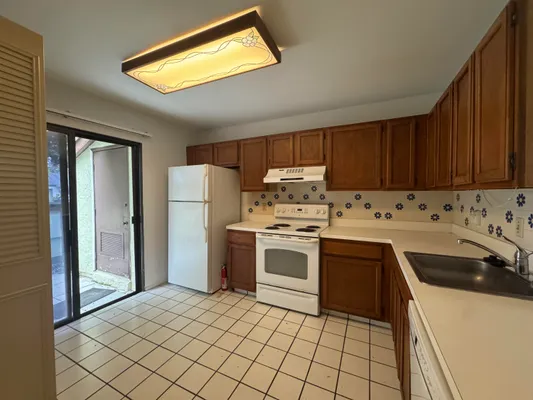 Property Slideshow image 3 of 26 | 320 elmira ct, Royal Palm Beach, FL, 33411