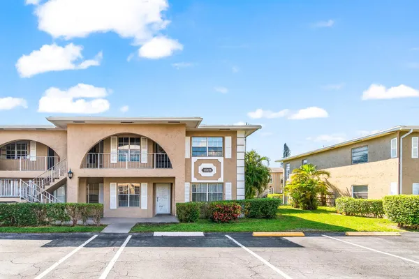 Property Slideshow image 2 of 43 | 13924 via flora d, Delray Beach, FL, 33484