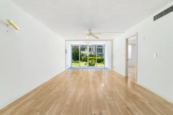 Property Slideshow image 3 of 27 | 2006 s federal hwy 106, Boynton Beach, FL, 33435