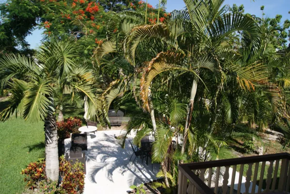 Property Slideshow image 2 of 12 | 215 sheffield i, West Palm Beach, FL, 33417