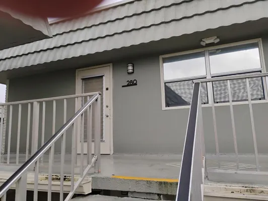 Property Slideshow image 2 of 11 | 280 flanders f, Delray Beach, FL, 33484