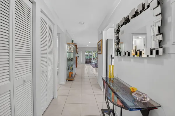 Property Slideshow image 2 of 98 | 3 westgate ln c, Boynton Beach, FL, 33436