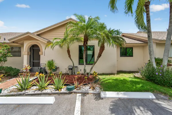 Property Slideshow image 2 of 78 | 1325 nw 23rd ln, Delray Beach, FL, 33445