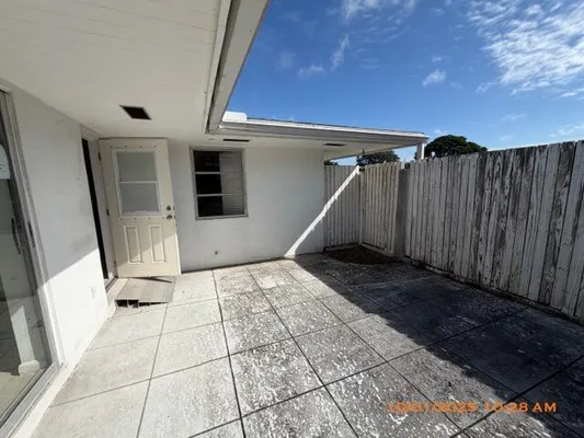 Property Slideshow image 3 of 11 | 96 east ct, Royal Palm Beach, FL, 33411