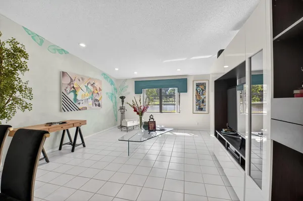 Property Slideshow image 3 of 31 | 8146 windgate dr, Boca Raton, FL, 33496