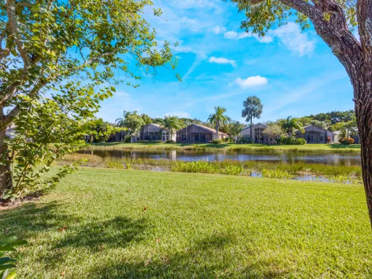 Property Slideshow image 2 of 35 | 7750 ocean sunset dr, Lake Worth, FL, 33467