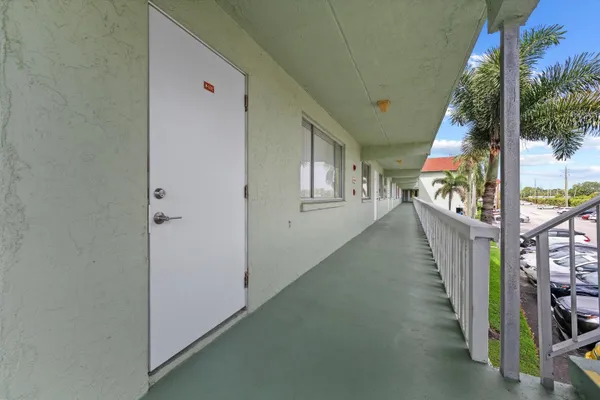 Property Slideshow image 2 of 13 | 3300 springdale blvd 202, Palm Springs, FL, 33461