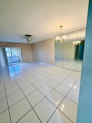 Property Slideshow image 3 of 18 | 2581 barkley dr h, West Palm Beach, FL, 33415