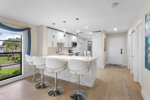 Property Slideshow image 2 of 53 | 35 southport ln h, Boynton Beach, FL, 33436