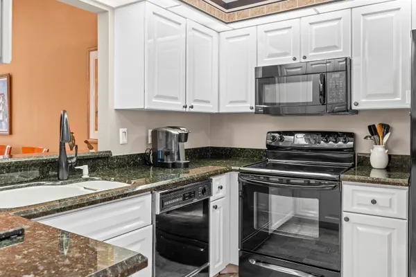 Property Slideshow image 2 of 63 | 6067 kings gate cir, Delray Beach, FL, 33484