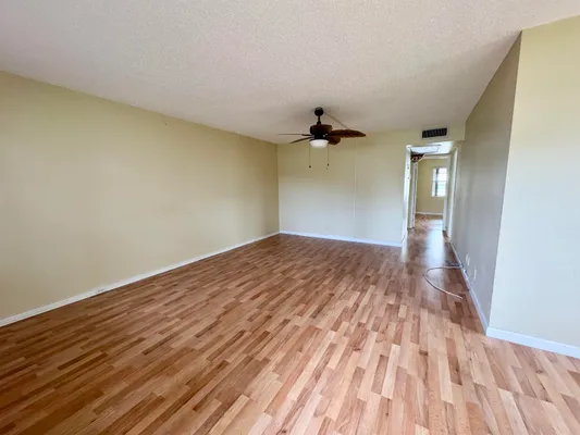 Property Slideshow image 3 of 29 | 393 chatham t, West Palm Beach, FL, 33417