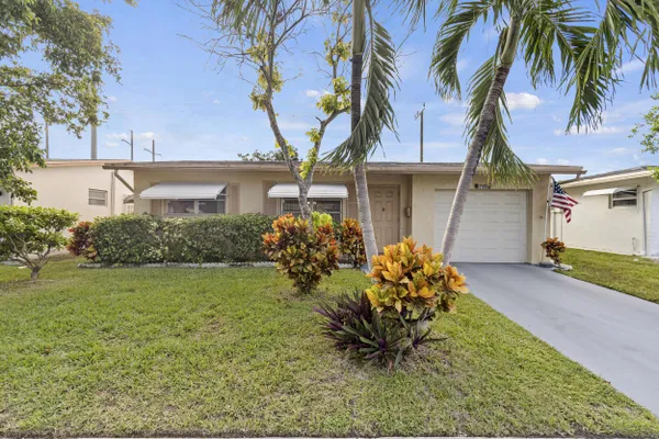 Property Slideshow image 2 of 43 | 1500 nw 70th ln, Margate, FL, 33063