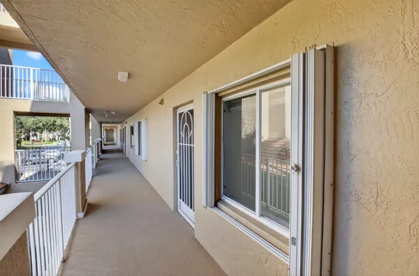 Property Slideshow image 3 of 91 | 5842 crystal shores dr apt 205, Boynton Beach, FL, 33437