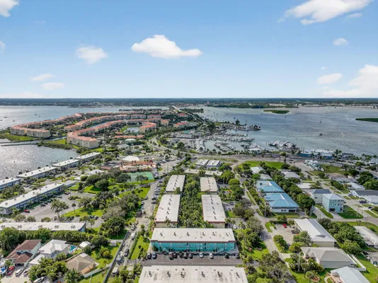 Property Slideshow image 2 of 27 | 1245 carlton ct 204, Fort Pierce, FL, 34949