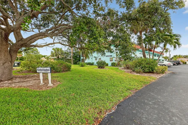 Property Slideshow image 3 of 27 | 1245 carlton ct 204, Fort Pierce, FL, 34949