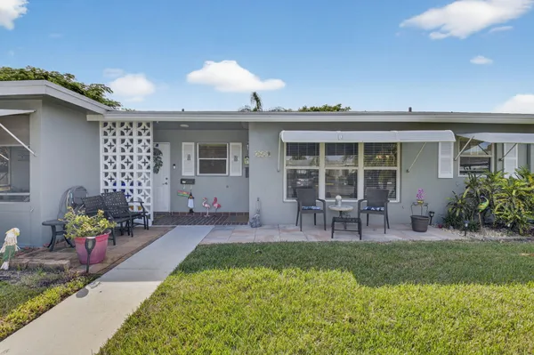 Property Slideshow image 2 of 36 | 762 high point blvd b, Delray Beach, FL, 33445