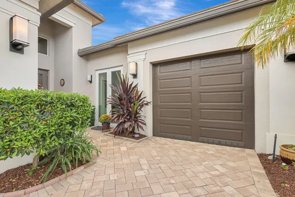 Property Slideshow image 2 of 107 | 11825 sw coronado springs dr, Port Saint Lucie, FL, 34987