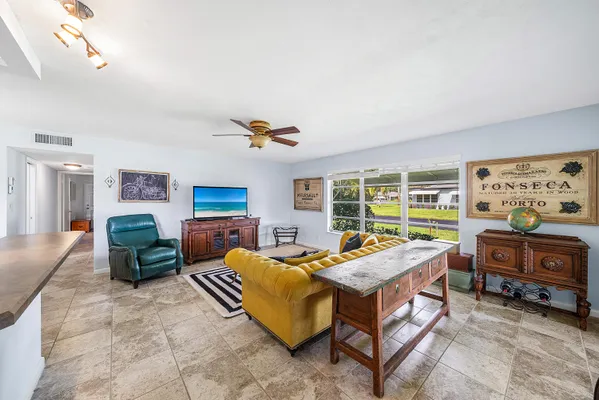 Property Slideshow image 2 of 23 | 510 high point dr d, Delray Beach, FL, 33445