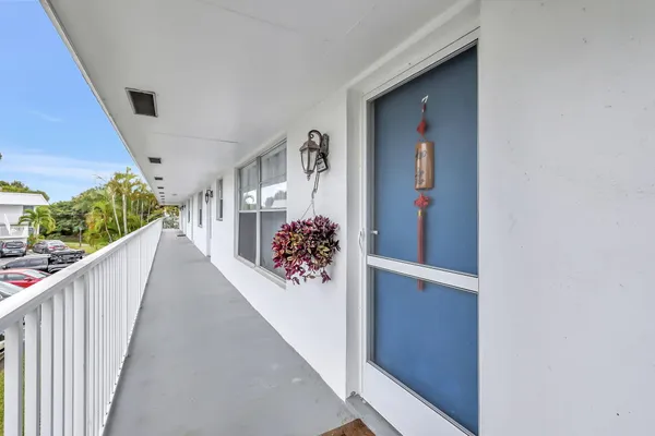 Property Slideshow image 2 of 33 | 2929 se ocean blvd 117-7, Stuart, FL, 34996