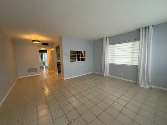 Property Slideshow image 3 of 27 | 3240 lake osborne dr 108, Lake Worth Beach, FL, 33461