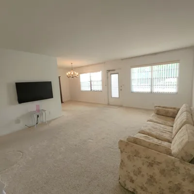 Property Slideshow image 3 of 30 | 268 wellington j, West Palm Beach, FL, 33417