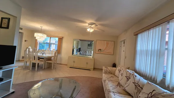 Property Slideshow image 2 of 20 | 558 saxony l, Delray Beach, FL, 33446