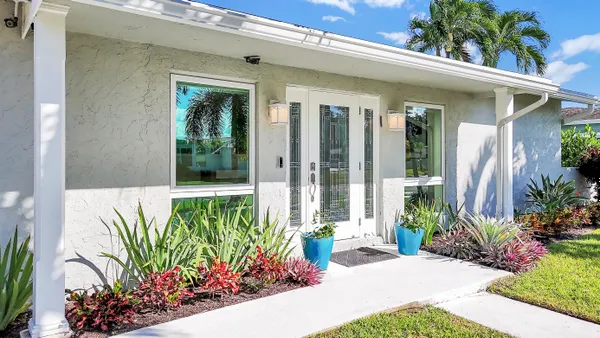 Property Slideshow image 2 of 42 | 14656 country side ln, Delray Beach, FL, 33484