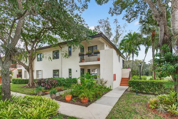 Property Slideshow image 2 of 75 | 21668 arriba real apt 43h, Boca Raton, FL, 33433