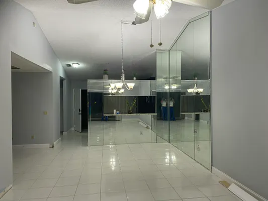 Property Slideshow image 2 of 20 | 4711 lucerne lakes blvd 204, Lake Worth, FL, 33467