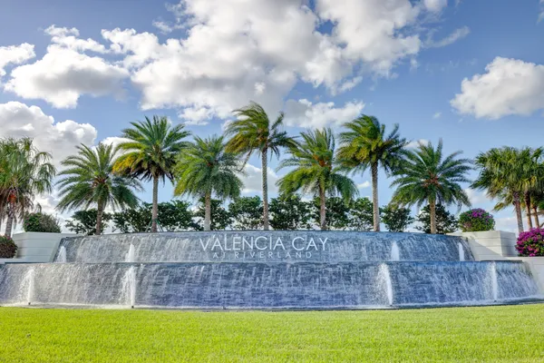 Property Slideshow image 2 of 95 | 11870 sw waterford isle way, Port Saint Lucie, FL, 34987