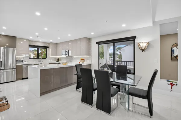 Property Slideshow image 2 of 60 | 15846 loch maree ln 2904, Delray Beach, FL, 33446