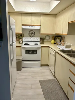 Property Slideshow image 3 of 12 | 540 sw south river dr 204, Stuart, FL, 34997