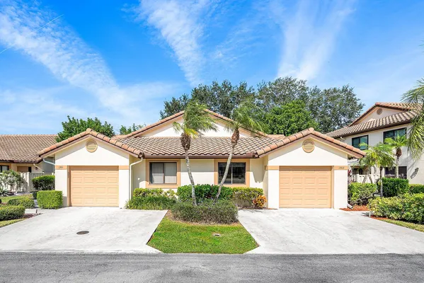 Property Slideshow image 2 of 52 | 10071 53rd way 1302, Boynton Beach, FL, 33437
