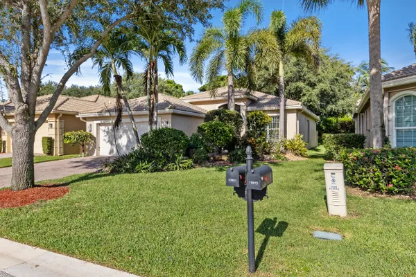 Property Slideshow image 2 of 38 | 10681 richfield way, Boynton Beach, FL, 33437