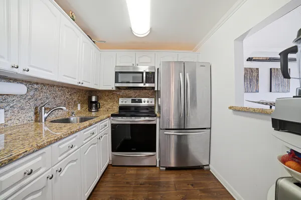 Property Slideshow image 2 of 53 | 482 fanshaw l, Boca Raton, FL, 33434