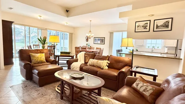 Property Slideshow image 3 of 67 | 2603 muskegon way, West Palm Beach, FL, 33411