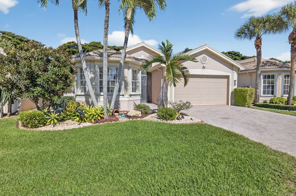 Property Slideshow image 2 of 79 | 7419 maple ridge trl, Boynton Beach, FL, 33437