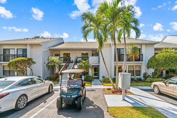 Property Slideshow image 2 of 58 | 5186 golfview ct 1914, Delray Beach, FL, 33484